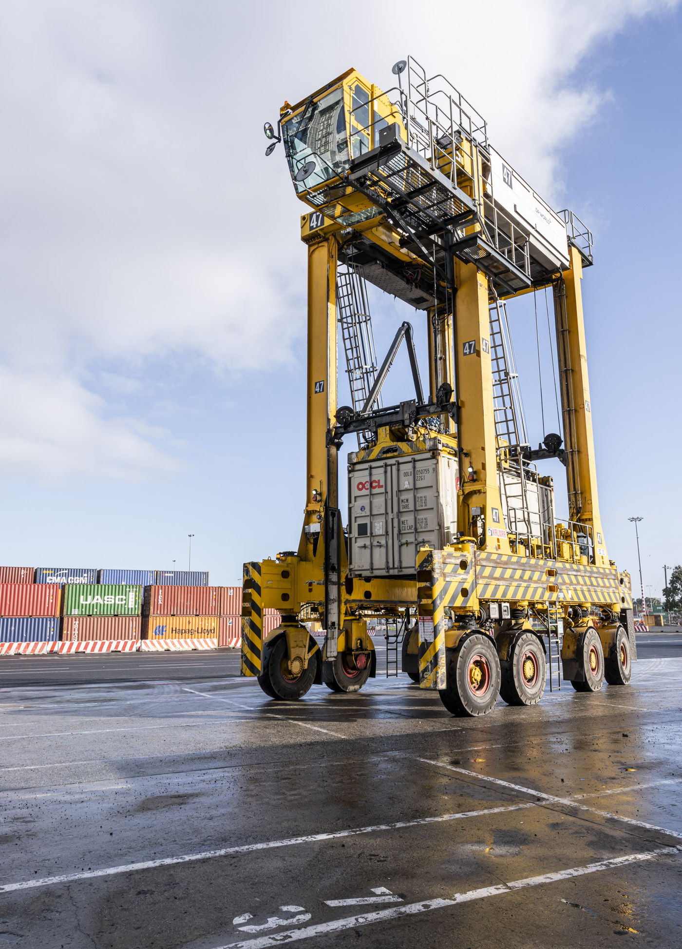 DP World case study - Industrial photography by Gavin Jowitt - Sydney Photographer